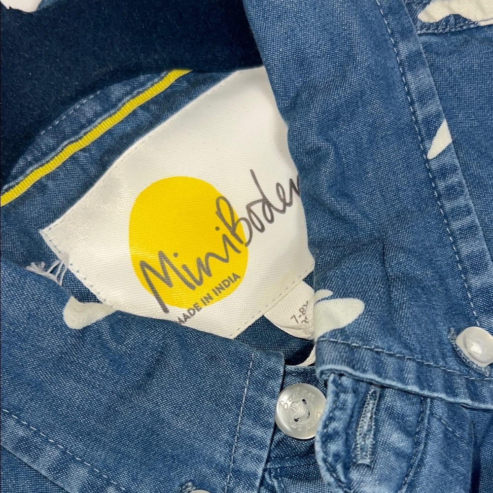 Boys Mini Boden Blue Denim Shirt with Shark Pattern 7-8y - Picture 2 of 8